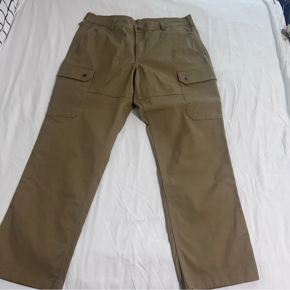 ❌SOLD❌ Duluth Trading Co Men’s 40 Grit Flex Canvas Relaxed Fit Cargo Pants